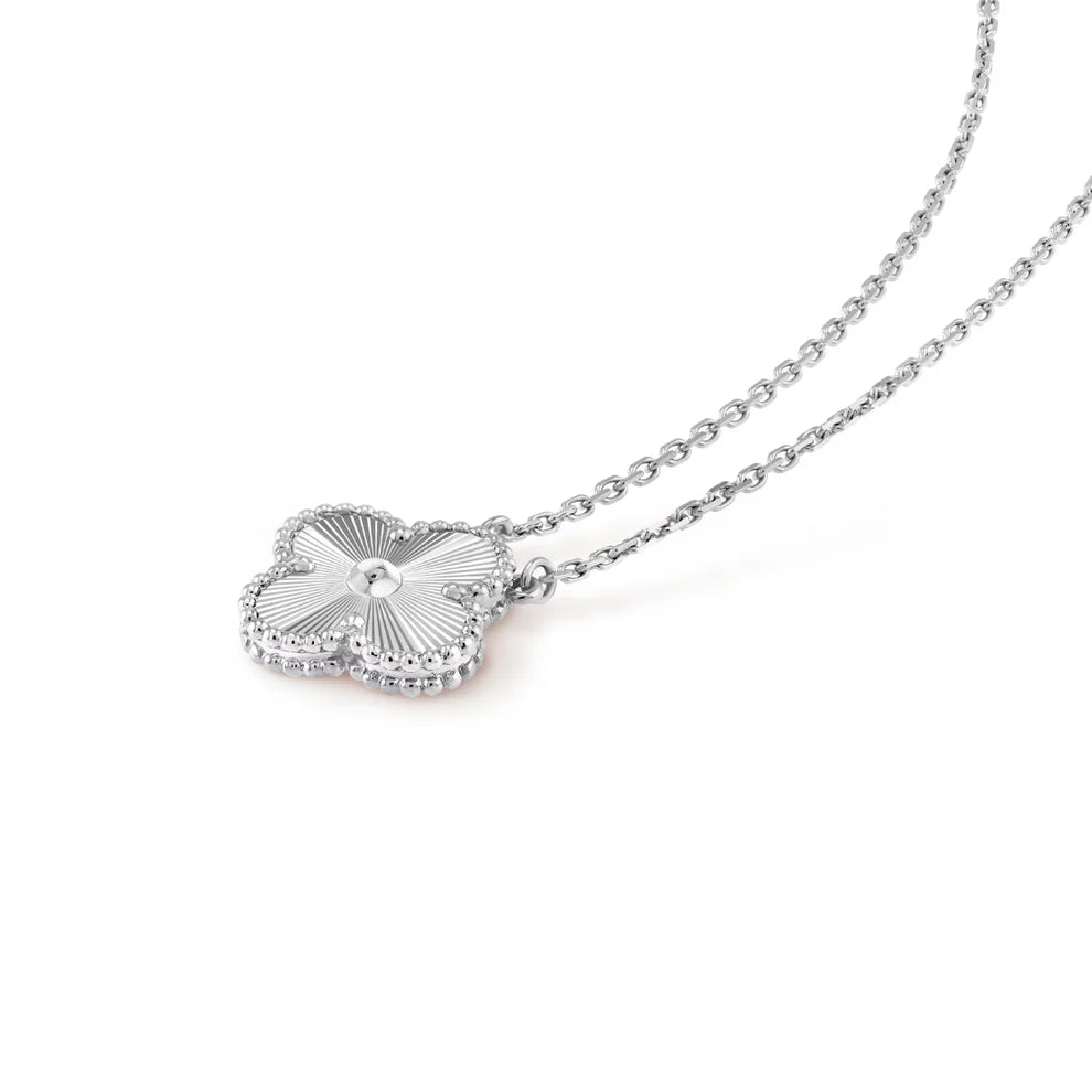 Fortune Clover Necklace | Silver
