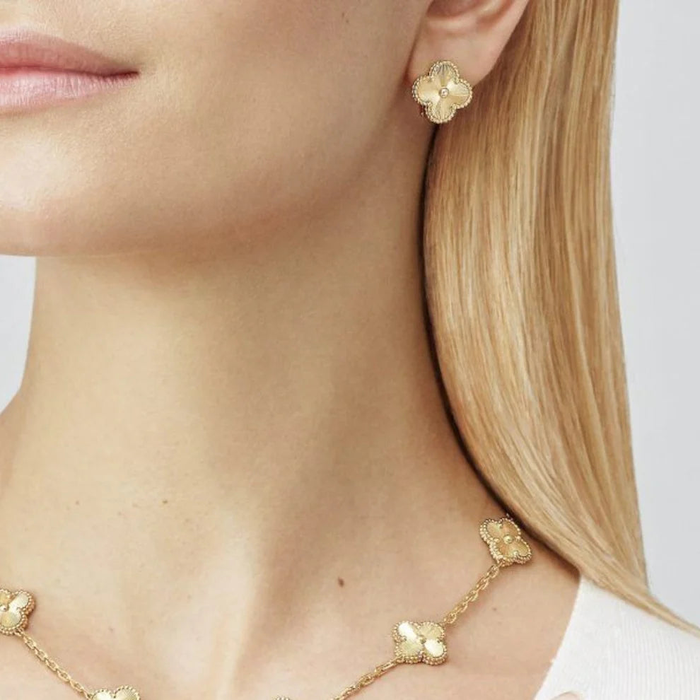 Fortune Clover Earrings | Gold